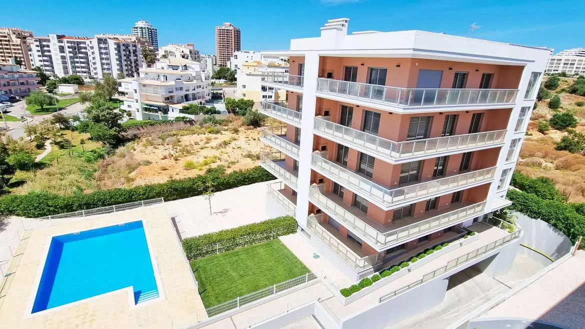 15 Apartamentos Premium Residence Lote 5